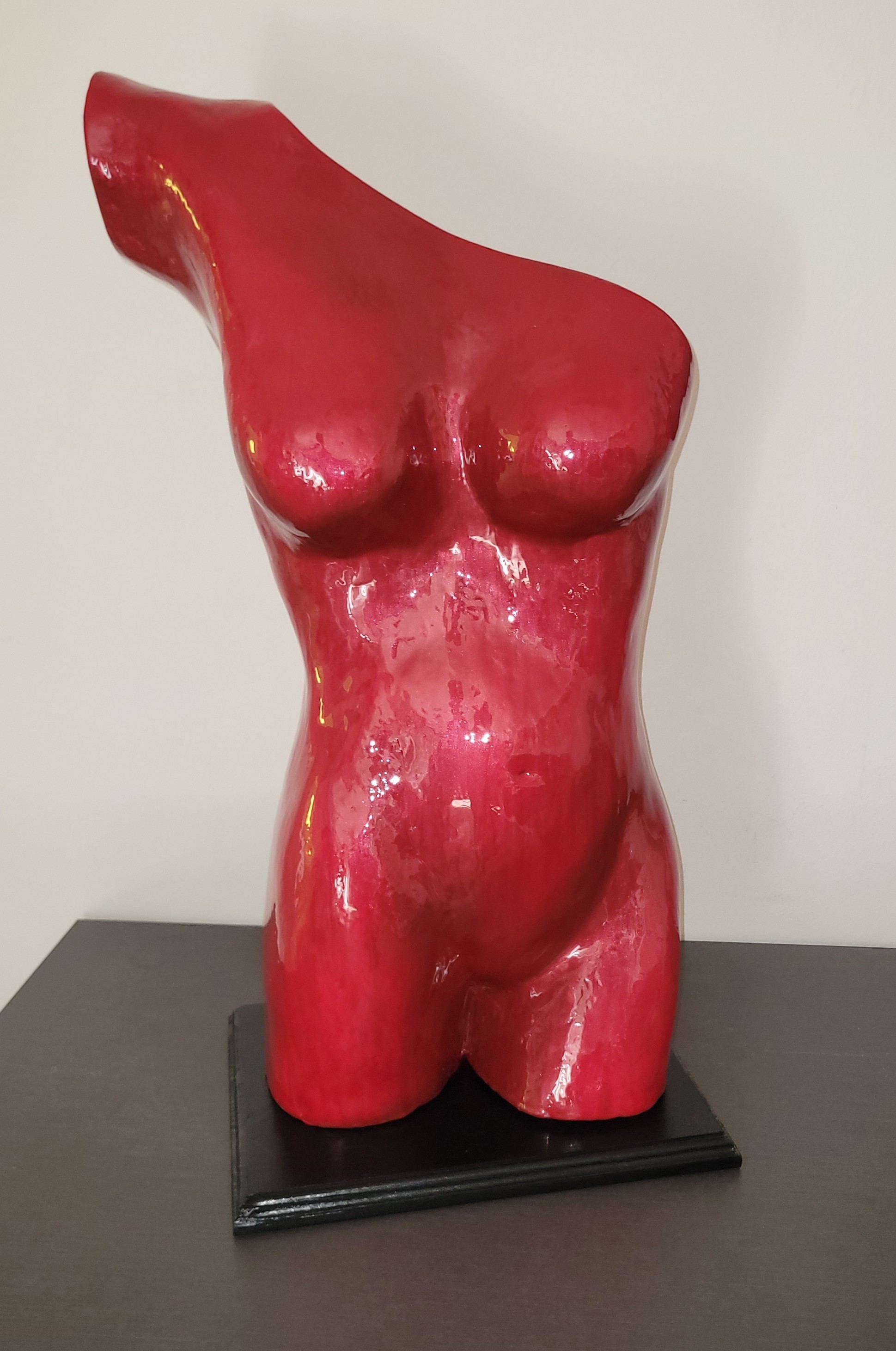 ROSSO SILENZIO BUSTO DI DONNA
